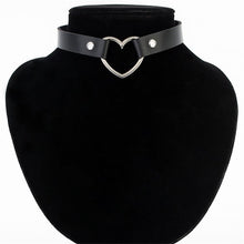 Load image into Gallery viewer, Leather Heart Choker