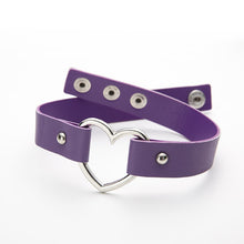 Load image into Gallery viewer, Leather Heart Choker