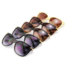 Load image into Gallery viewer, Vintage Classic Womans Sunglasses